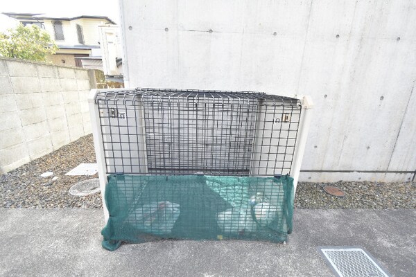 その他共有部分(専用ゴミ置き場)