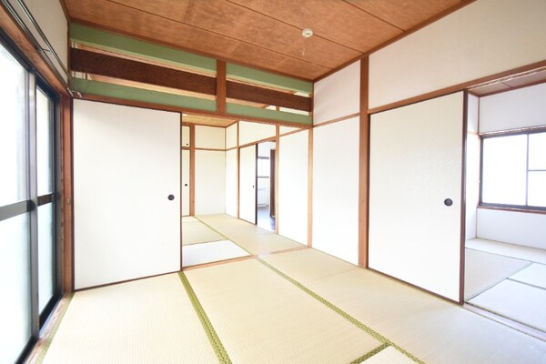 和室4.5帖（ベランダ側）