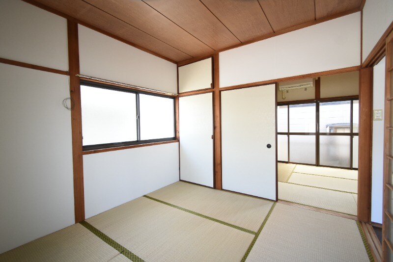 物件内観写真8　(和室4.5帖)