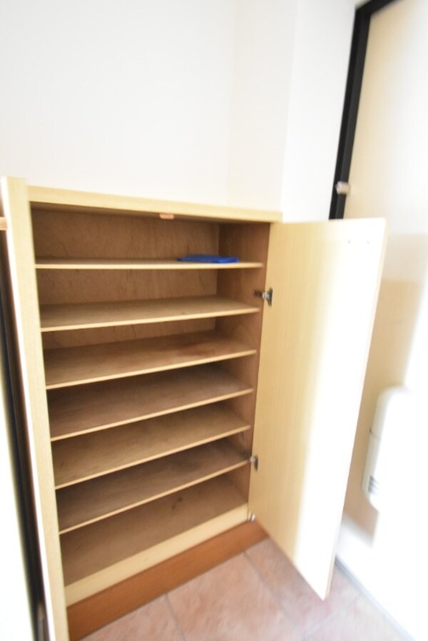 その他設備(シューズボックス)