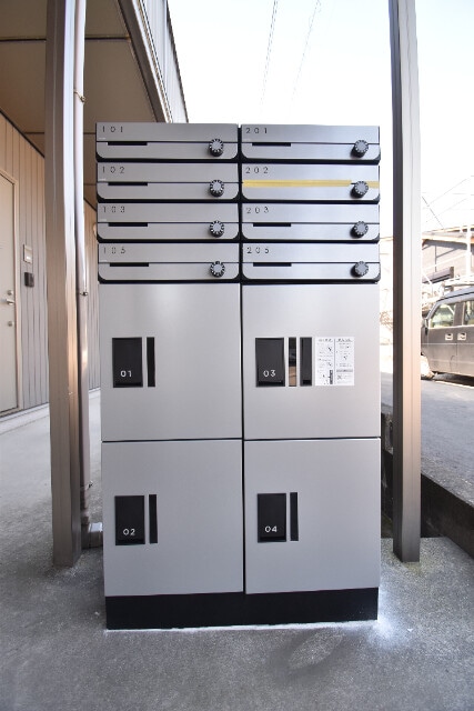 物件外観写真3　(宅配BOX)