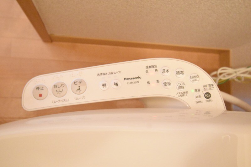 物件内観写真12　(温水洗浄暖房便座)