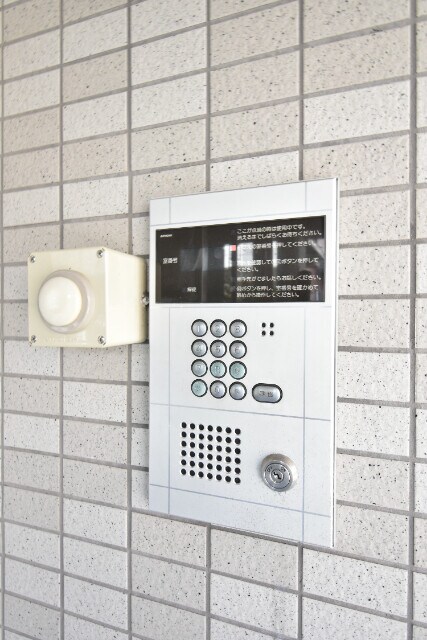 物件外観写真6　(オートロック)