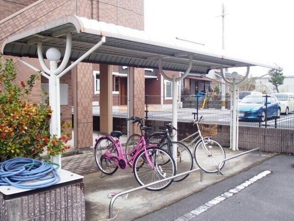 その他共有部分(駐輪場)