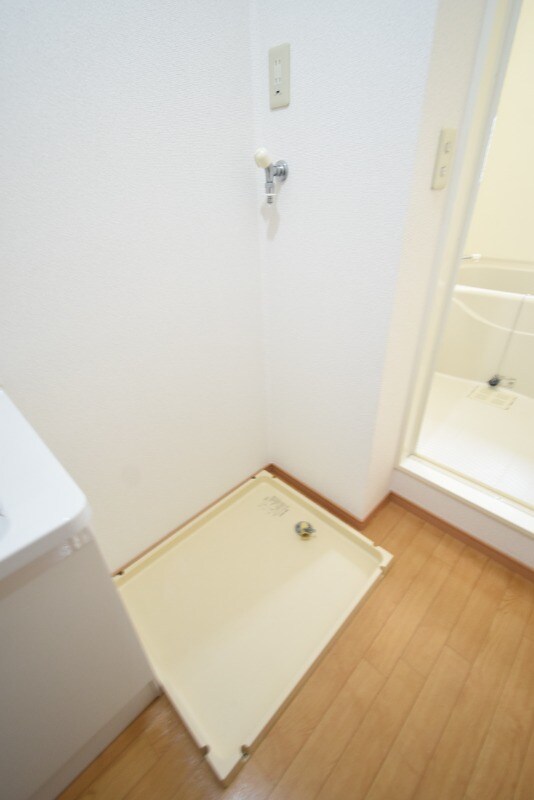 物件内観写真30　(洗濯機置き場)