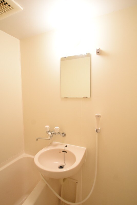 物件内観写真11　(洗面台)