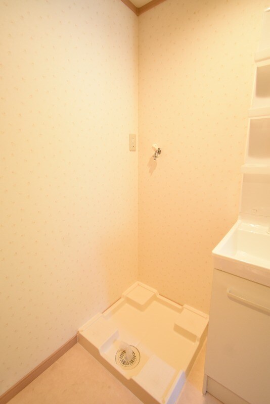 物件内観写真22　(洗濯機置き場)