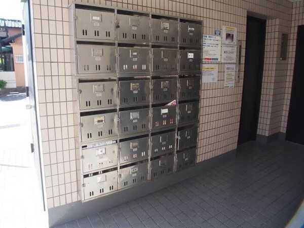 集合郵便受け