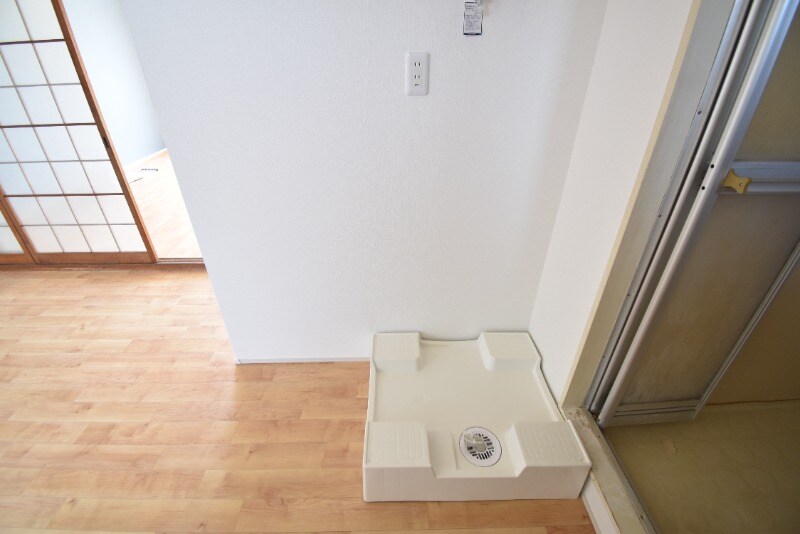 物件内観写真20　(洗濯機置き場)