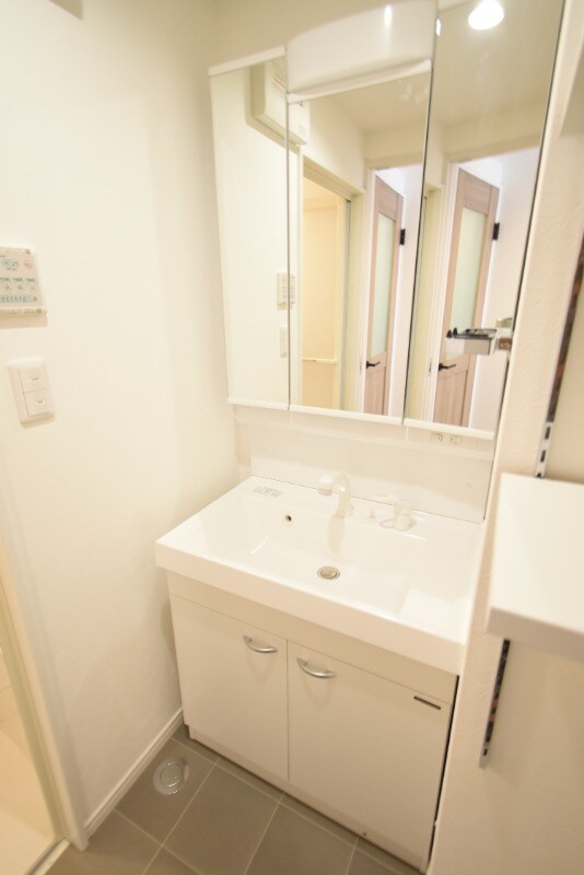 物件内観写真13　(シャンプードレッサー)