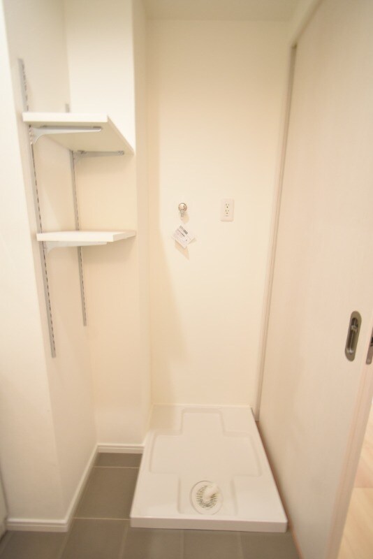 物件内観写真23　(洗濯機置き場)