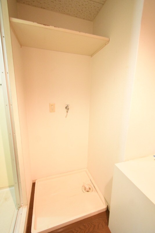 物件内観写真24　(洗濯機置き場)