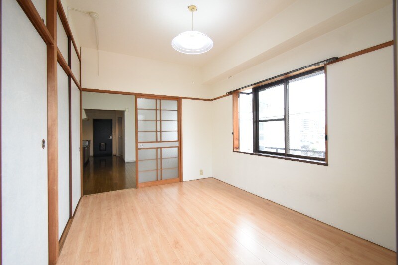 物件内観写真6　(洋室)