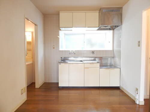 物件内観写真4　(キッチンスペース)