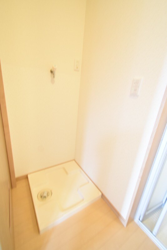 物件内観写真24　(洗濯機置き場)