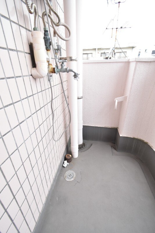 物件内観写真16　(洗濯機置き場)