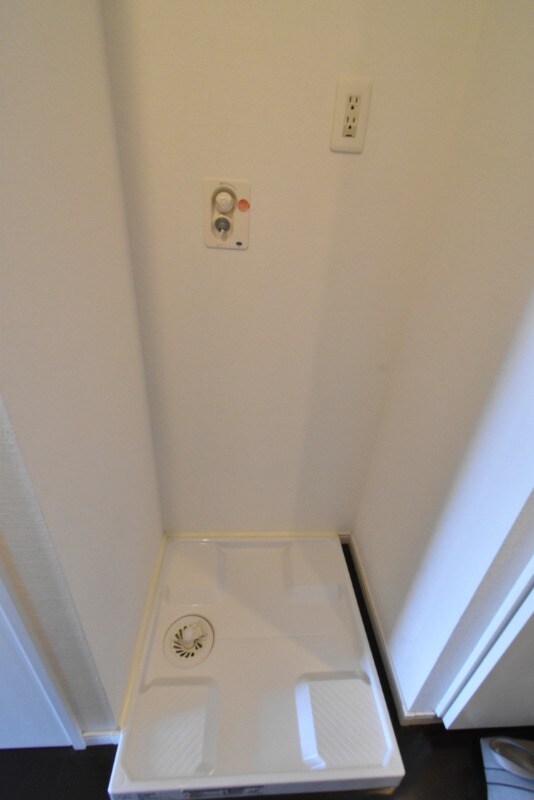 物件内観写真24　(洗濯機置き場)