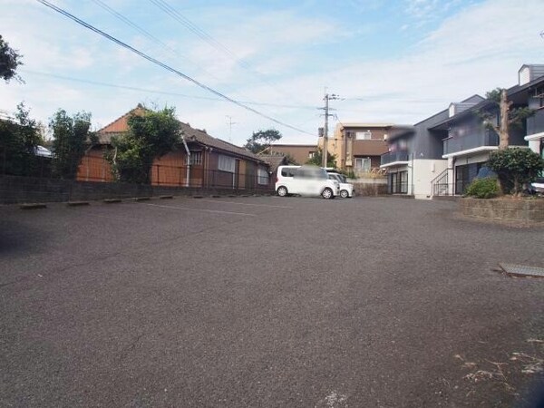 駐車場(駐車場)