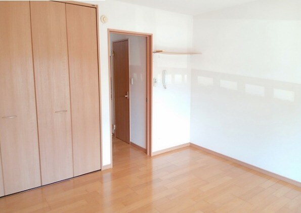 物件内観写真3　(居室)