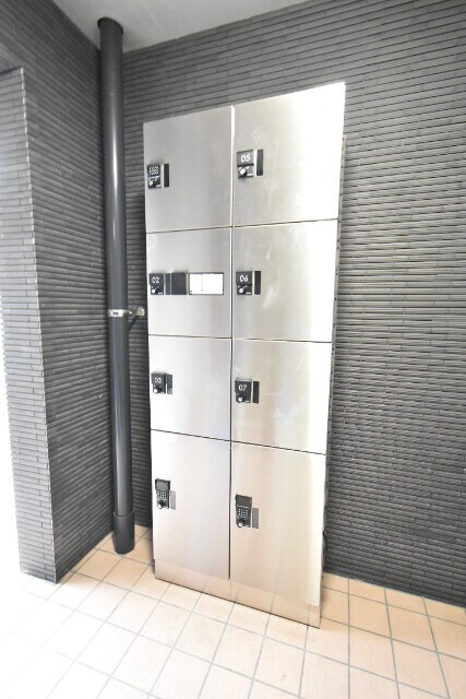 物件外観写真3　(宅配ＢＯＸ)