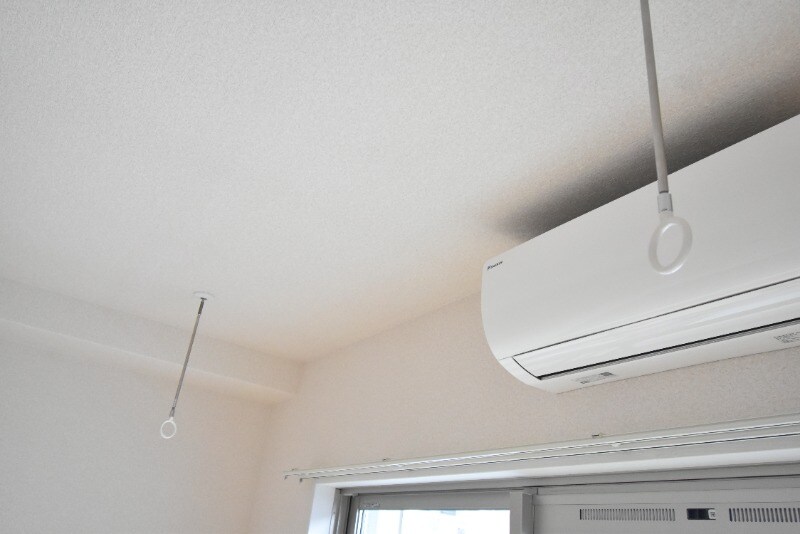 物件内観写真19　(室内物干し)