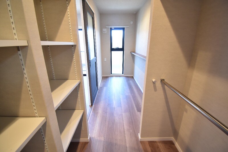 物件内観写真17　(ウォークインクローゼット)