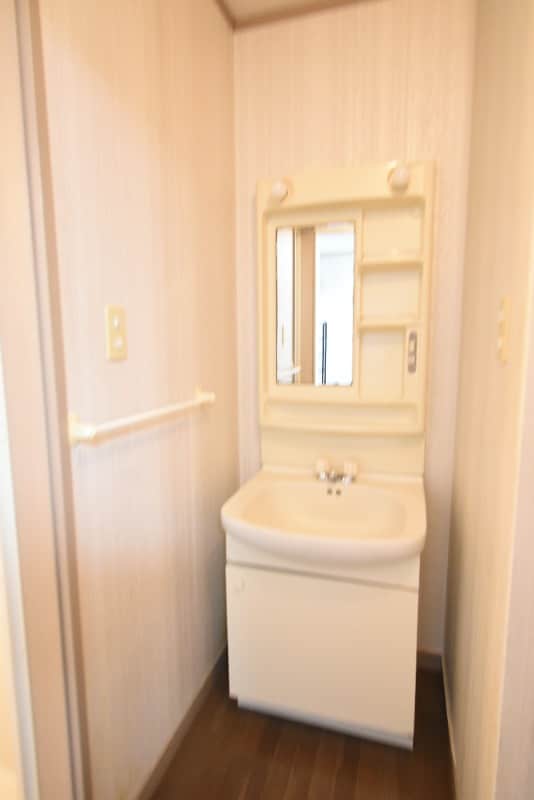 物件内観写真11　(洗面化粧台)