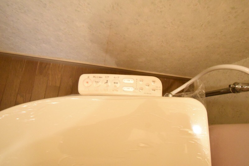 物件内観写真13　(温水洗浄暖房便座)