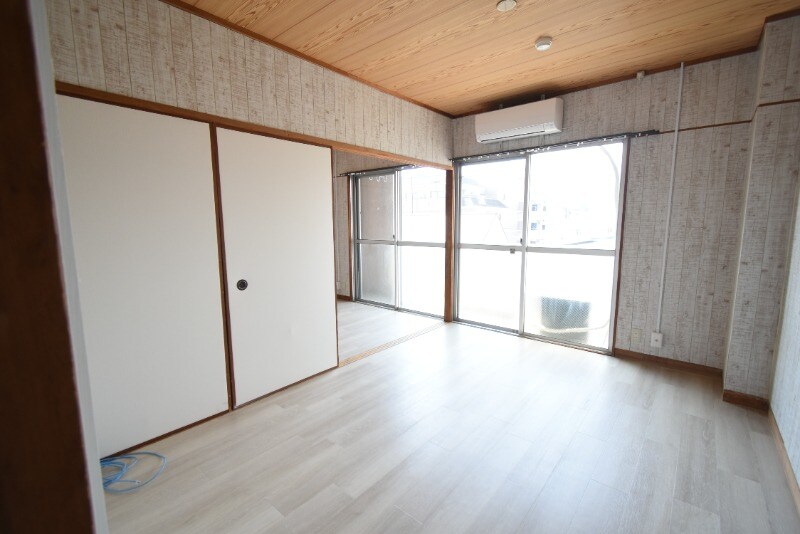 物件内観写真6　(洋室6.5帖)