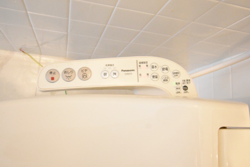 物件内観写真17　(温水洗浄暖房便座)