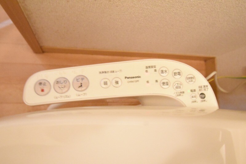 物件内観写真14　(温水洗浄暖房便座)