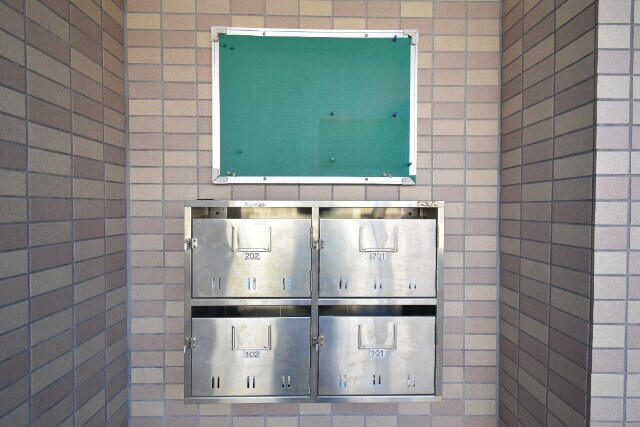 物件外観写真3　(集合郵便受け)