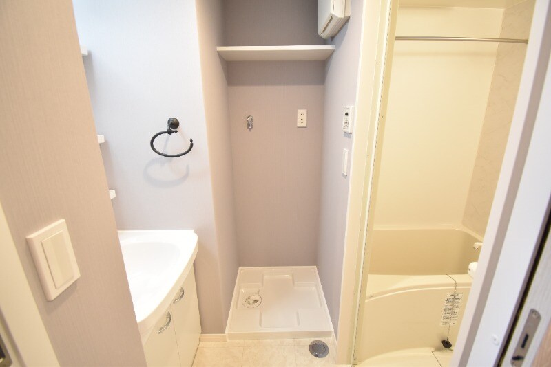 物件内観写真22　(洗濯機置き場)