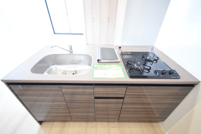 物件内観写真12　(シンク・コンロ)