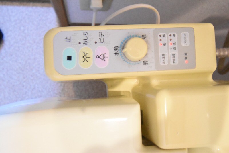 物件内観写真13　(温水洗浄暖房便座)