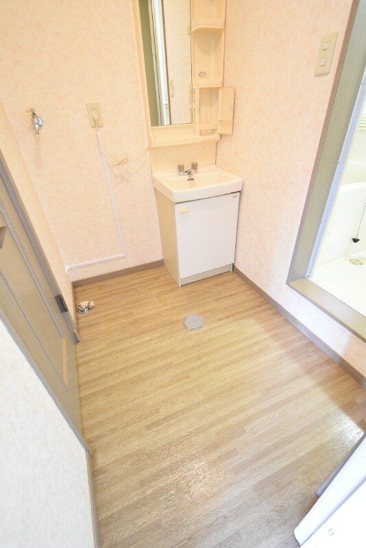 物件内観写真12　(洗面脱衣所)