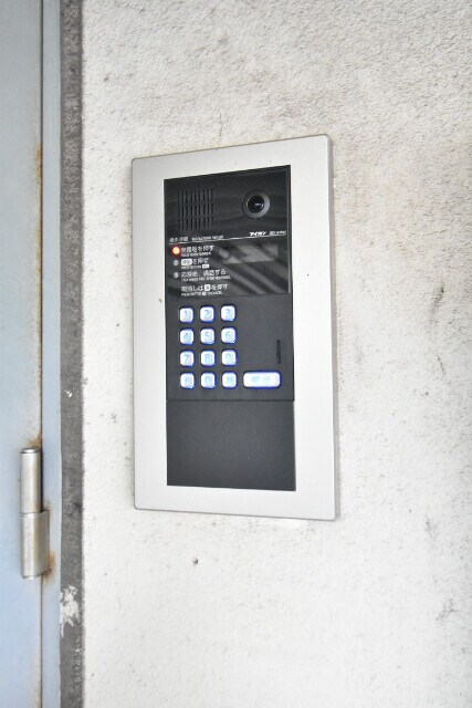 物件外観写真4　(オートロック)