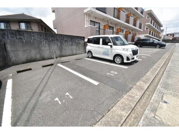 駐車場(駐車場)
