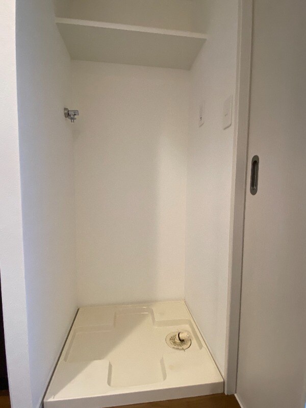 物件内観写真19　(洗濯機置き場)