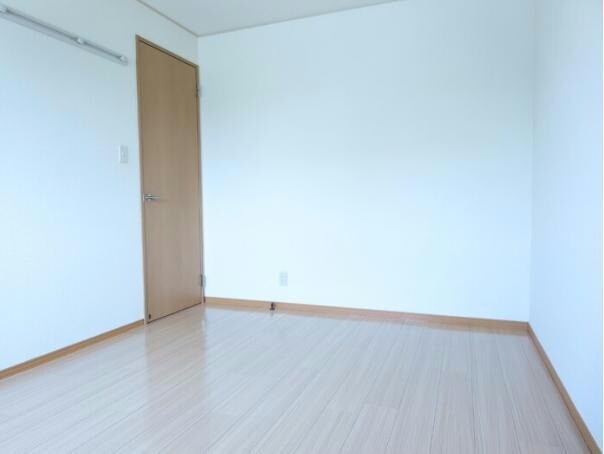 物件内観写真5　(洋室)