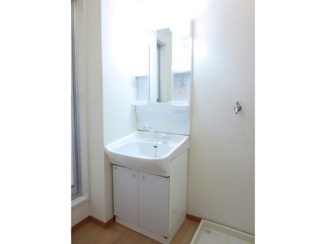 物件内観写真10　(洗面所)