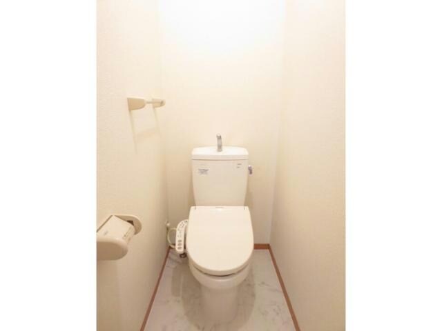 物件内観写真11　(トイレ)