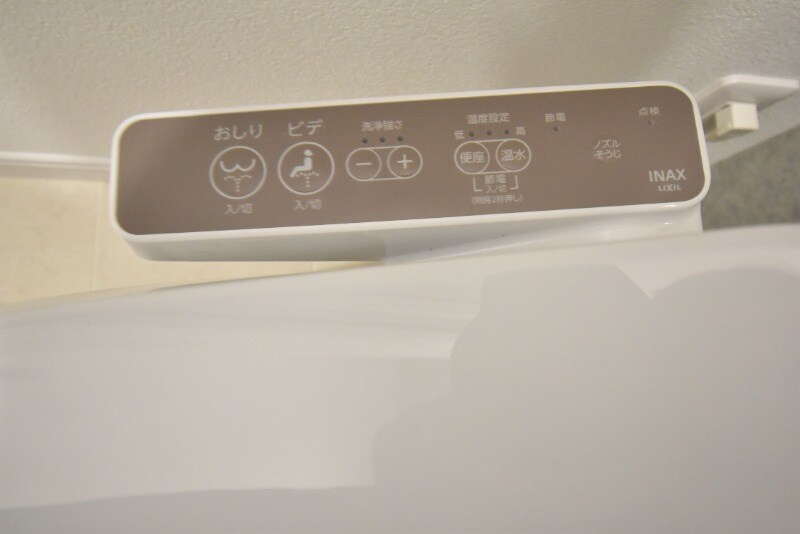 物件内観写真16　(温水洗浄暖房便座)