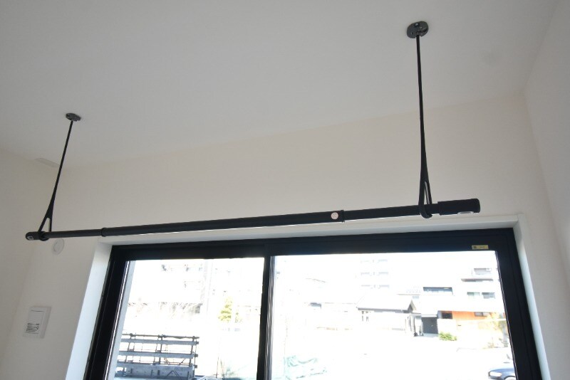 物件内観写真27　(室内物干し)