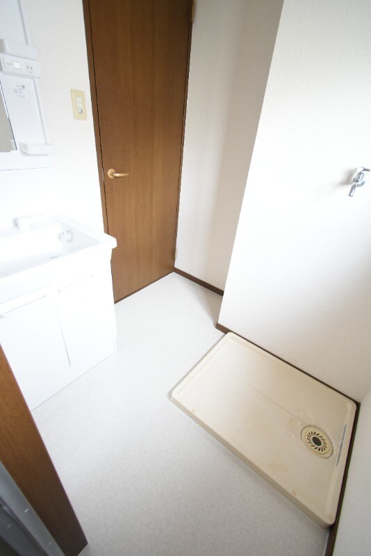 物件内観写真16　(洗面脱衣所)