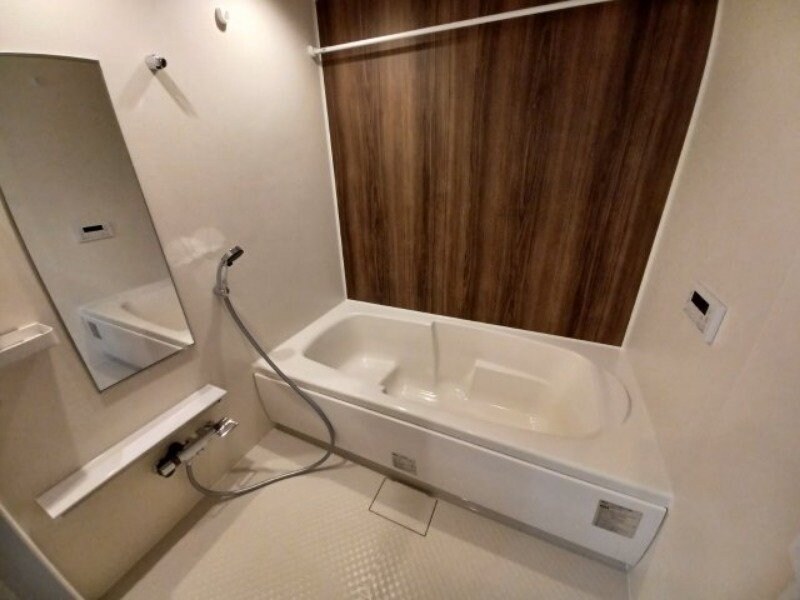 物件内観写真3　(同タイプの部屋写真です。)