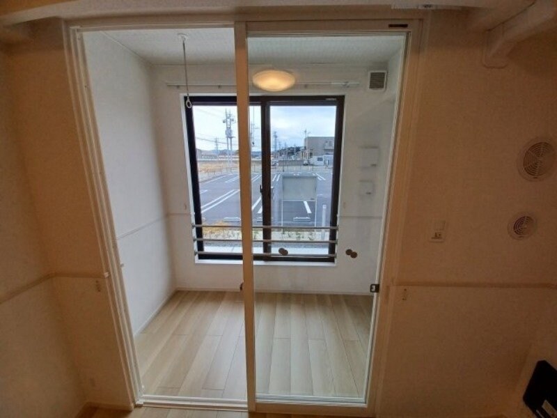 物件内観写真10　(同タイプの部屋写真です。)