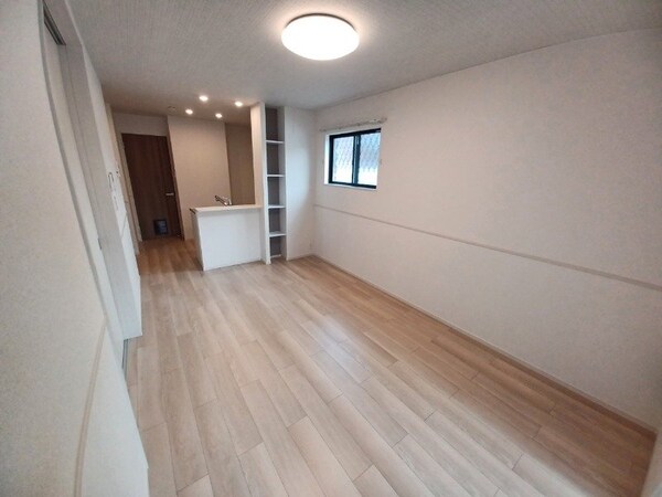 居室・リビング(同タイプの部屋写真です)