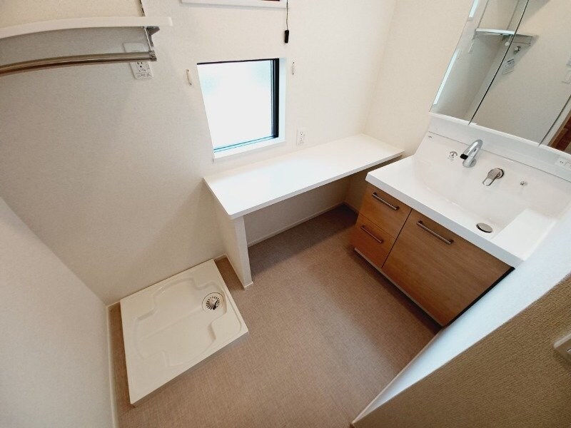 物件内観写真10　(同型参考写真)