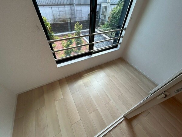 バルコニー(同型参考写真)